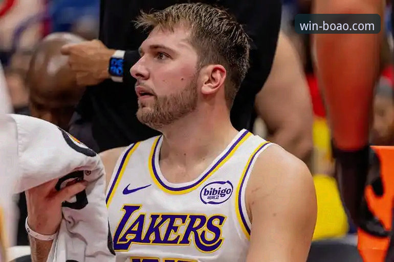 湖人客场力克步行者，东契奇43分领衔，博澳体育手机版呈现流畅赛事直播最新动态